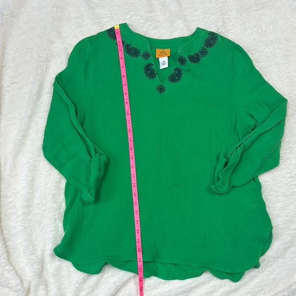 Ruby Rd. Green Embellished Tunic with Relaxed Fit - Picture 2 of 5